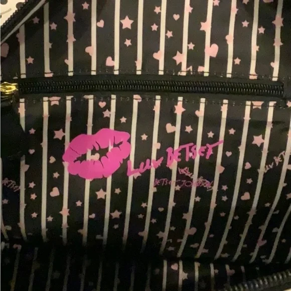 Betsey Johnson Weekender Bag and Crossbody Bag set NWT - Picture 15 of 16